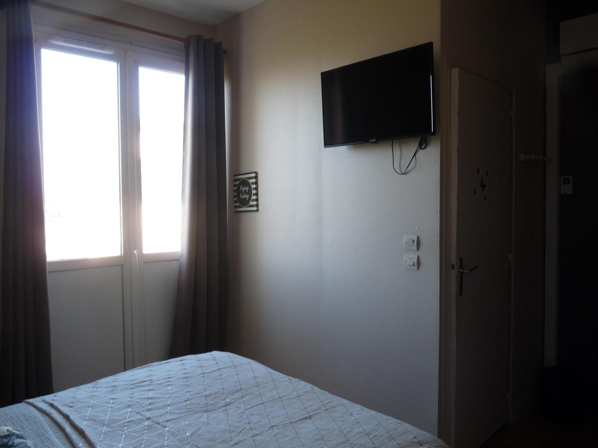 Les Chambres De La Gare Noyers-sur-Cher Luaran gambar