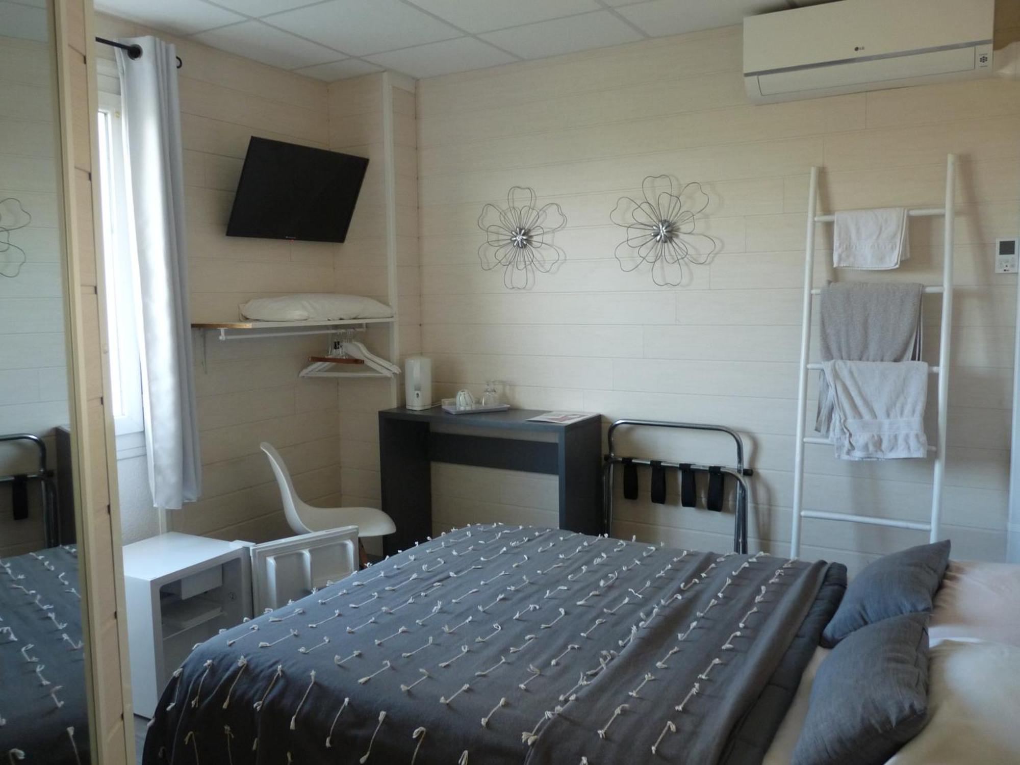Les Chambres De La Gare Noyers-sur-Cher Luaran gambar
