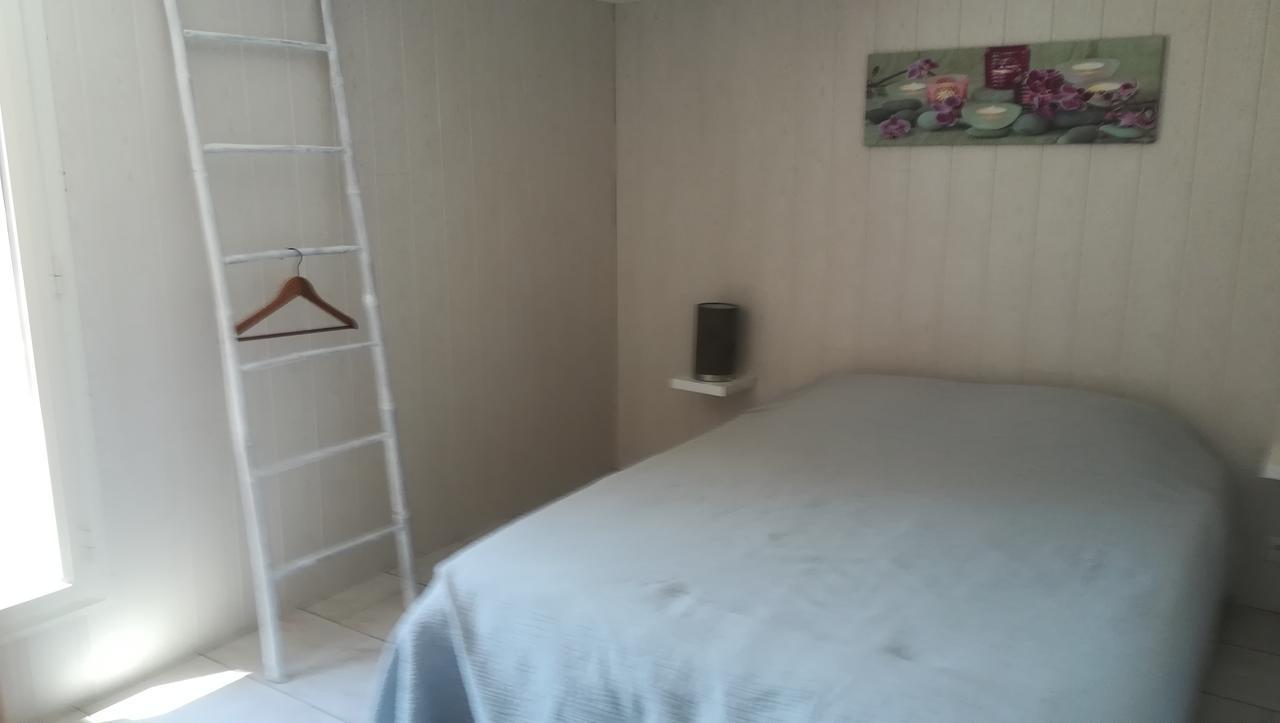 Les Chambres De La Gare Noyers-sur-Cher Luaran gambar